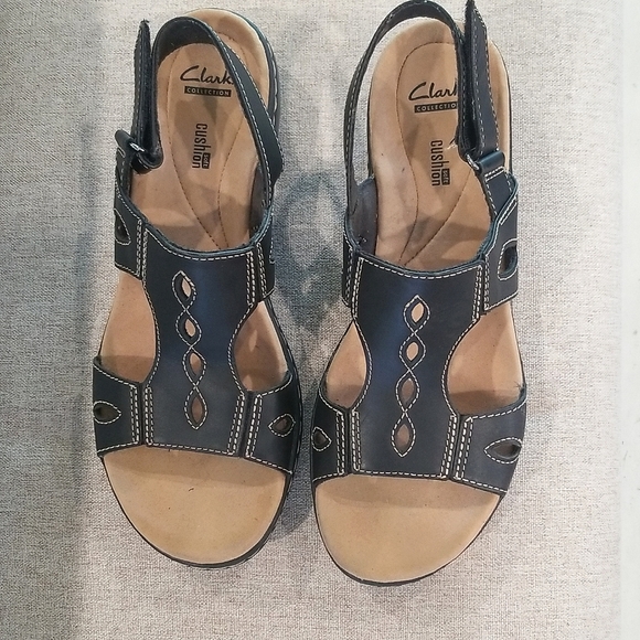 Women's Sandals - Picture 4 of 5